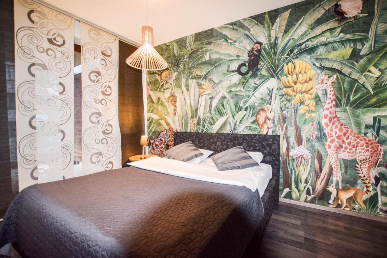 Apartament Z Widokiem Na Wawel W Centrum Miasta Krakau Buitenkant foto