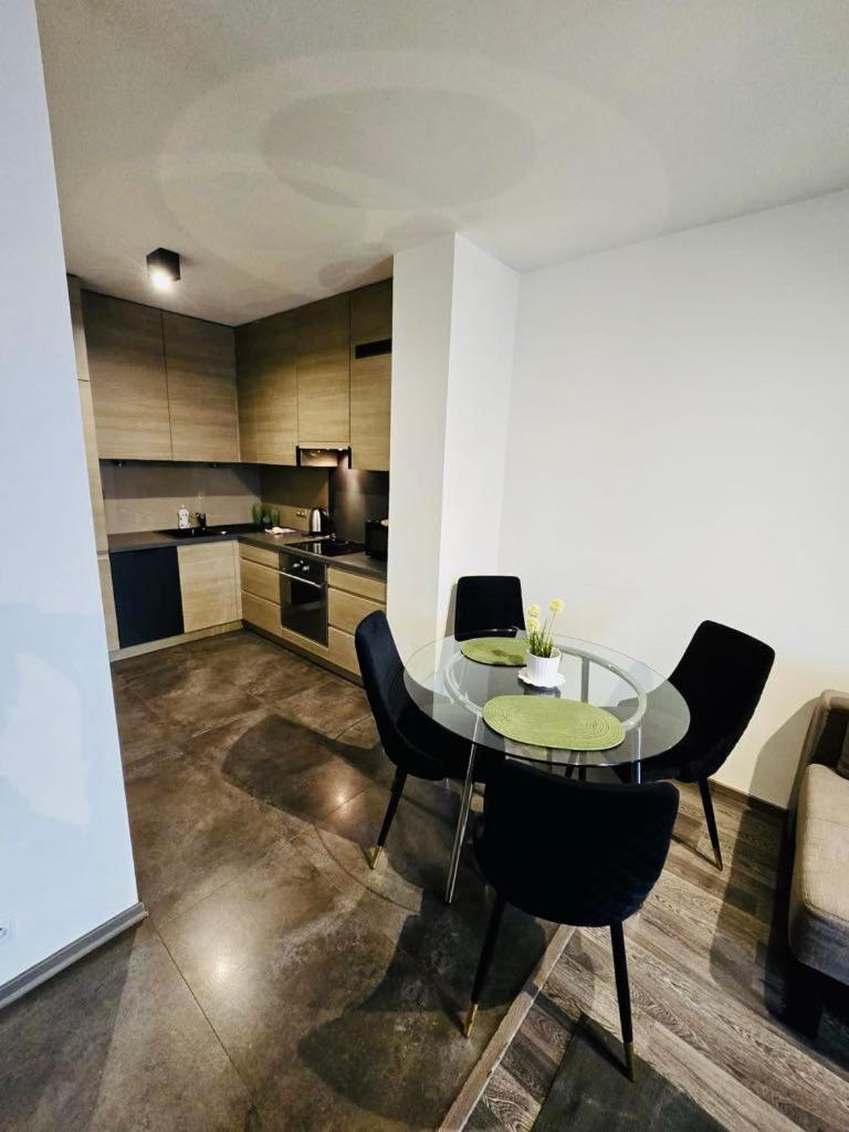 Apartament Z Widokiem Na Wawel W Centrum Miasta Krakau Buitenkant foto