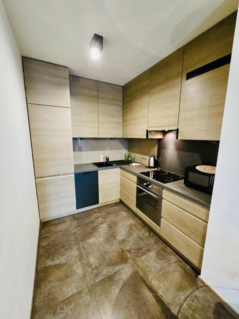 Apartament Z Widokiem Na Wawel W Centrum Miasta Krakau Buitenkant foto
